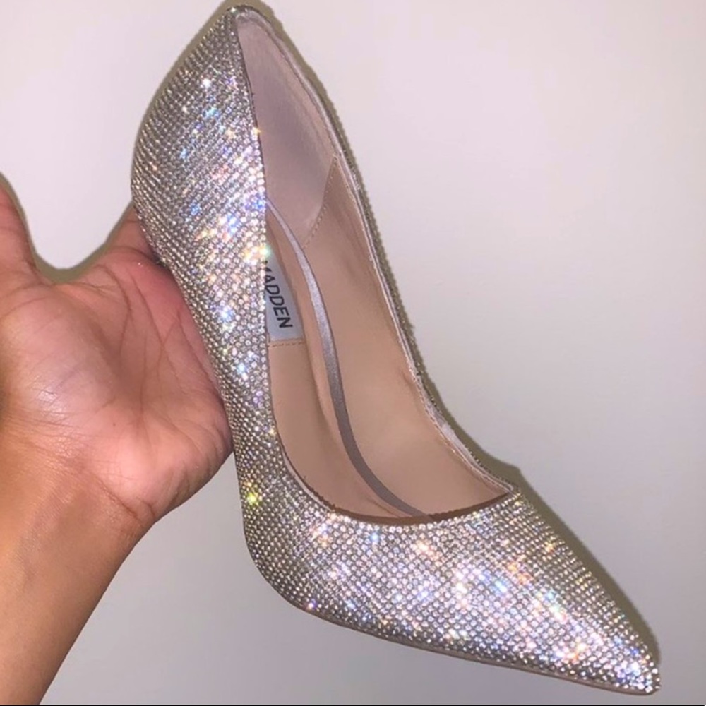 Steve Madden Daisie Crystal Jeweled Pointed Heels